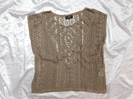 Damsky pekny azurovy pulover, 36