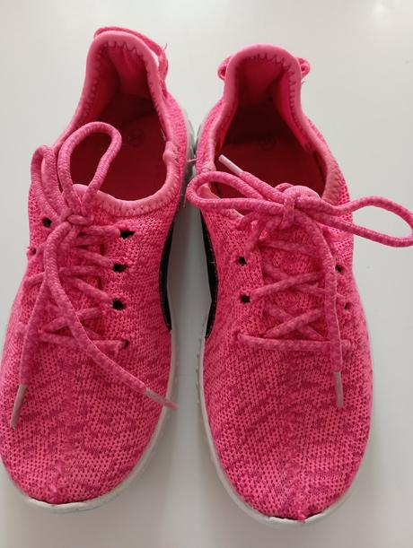 Tenisky do telocvične, 34