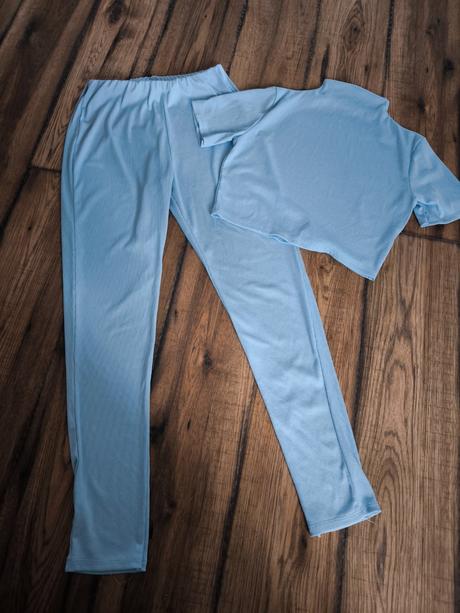 Vrubkovany komplet, s