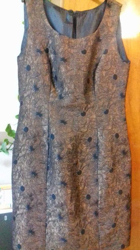 Elegantne saty ako nove, 42