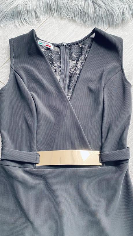 Asymetrické šaty s opaskom, xs