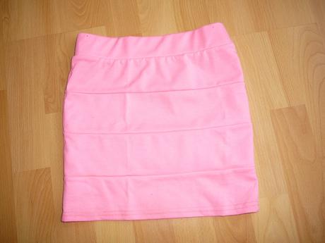 Dievcenska elasticka sukna, 134