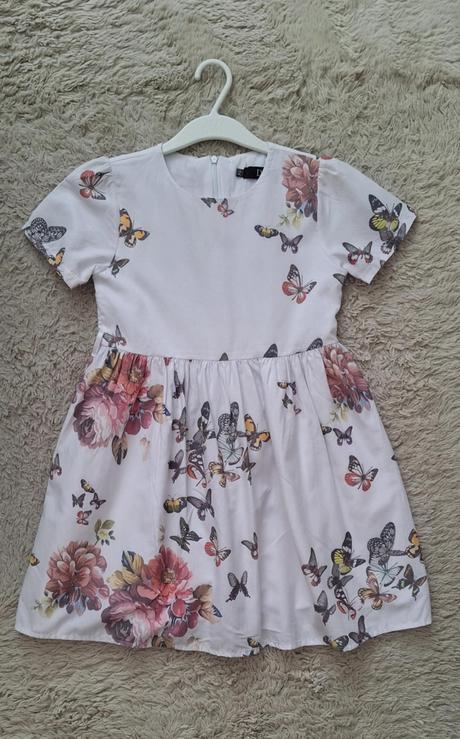 Predám dievčenské šaty letné, 134