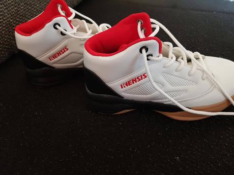 Basketbalová obuv, 33