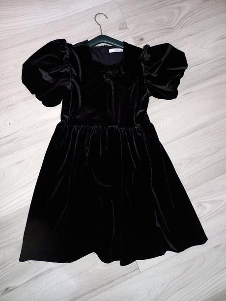 Zamatové elegantné šaty, reserved,146