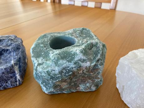 Svietniky z minerálov, 