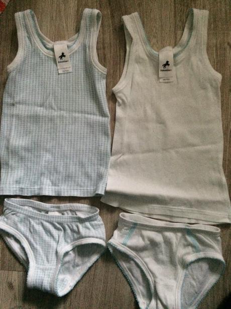 Komplety 2 ks tielko + nohavky 98/104, c&a,104