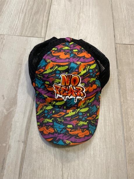 Sieťovaná šiltovka, 128