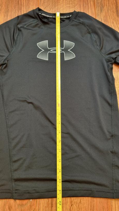 B3735 tričko funkčné, under armour,140