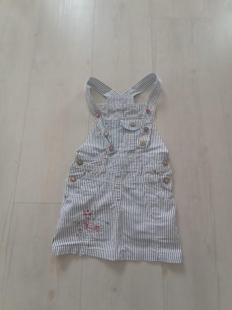 Riflové šaty na traky, 116