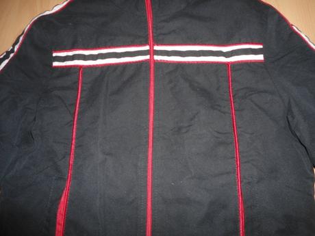 Cierna tensia bunda, 164