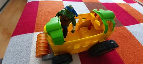 Bojový voz nynju a nynja - voz 28 x 19 x 16 cm,