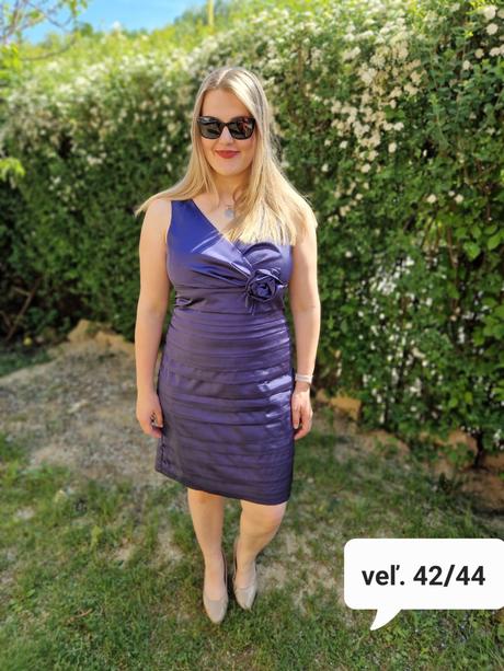 Krátke spoločenské šaty, 44