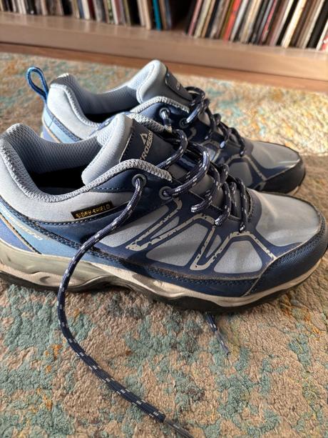 Trekové, nepremokavé topánky, 37