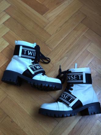 Twinset originál celokozenne workery, 37