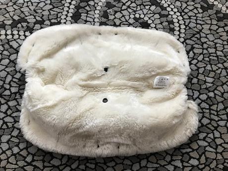 Rukávnik na kočík, teutonia