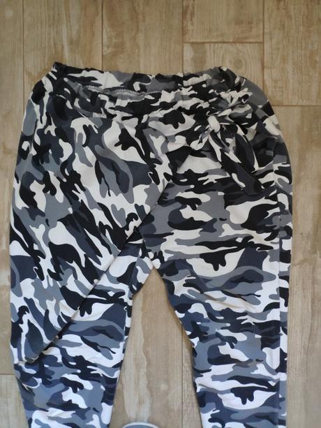 Dámske maskacove tepláky pudlace, 40