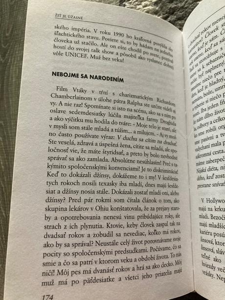 Napriek všetkému žiť je úžasné tekelyová emma, 