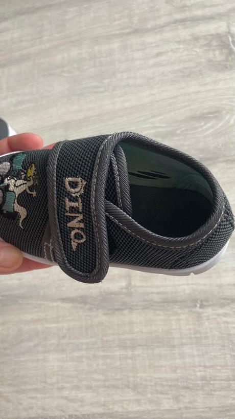 Plátenné tenisky, 21