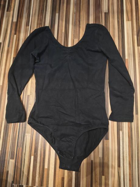 Dres na gymnastiku, 134