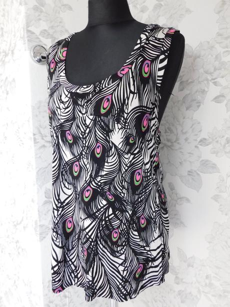 Pekny kvalitny upeltovy top, h&m,42