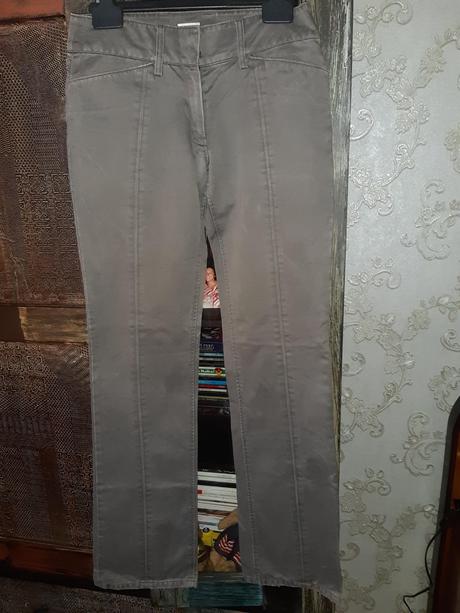 Calvin klein sivé rifle č.38, 38