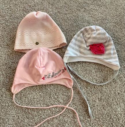 Čiapky 3ks pre dievča 6-9 mes., 74