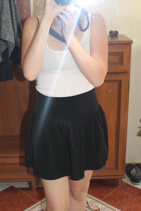 Krátka letná sukňa s vysokým pásom, fishbone,m