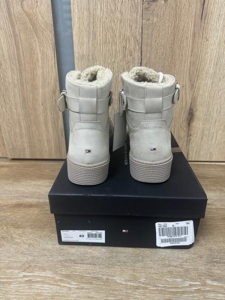Vyteplené snehule th, tommy hilfiger,40