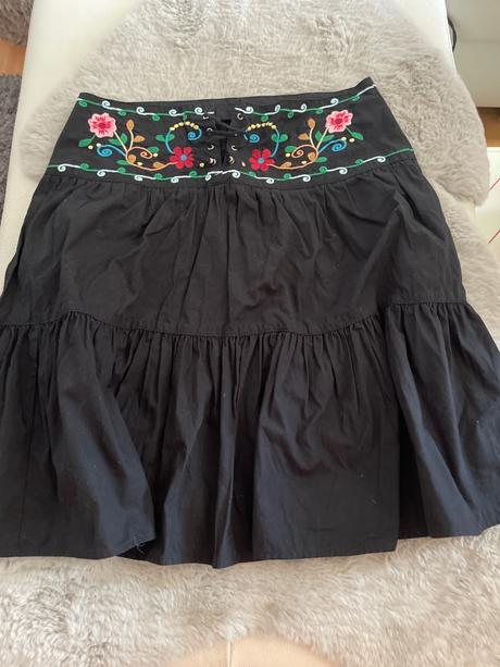 Nadherna sukna s vysivkou, xs