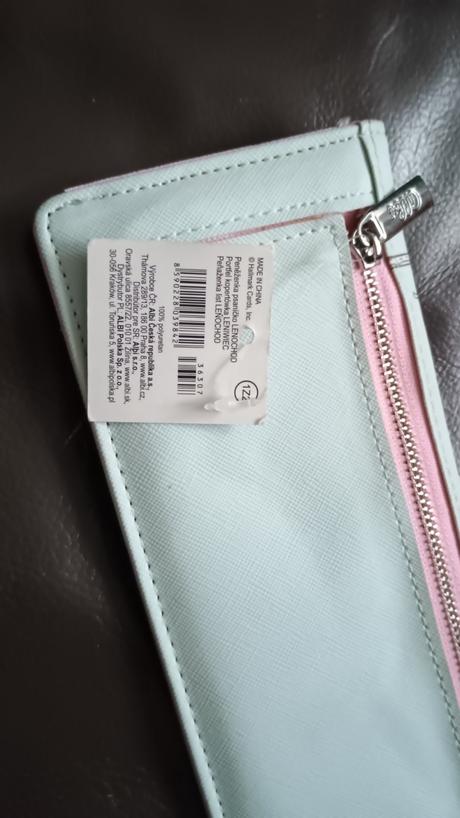 Peňaženka albi lenochod, 