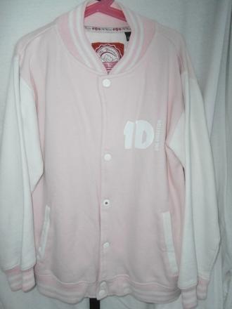 Mikina na cvoky, 152