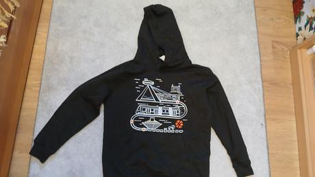 Cierna mikina s brat.hradom 152-158, 152