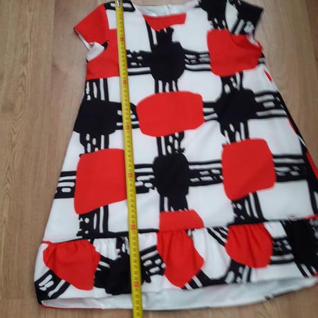 Dievčenské šaty, 128