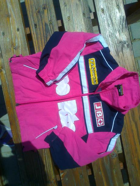 Prechodná bunda, 56