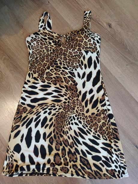 Spoločenské šaty, m