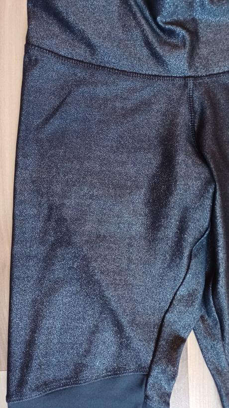 Lesklé legíny, crivit,s