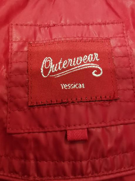 Vetrovka, yessica,40