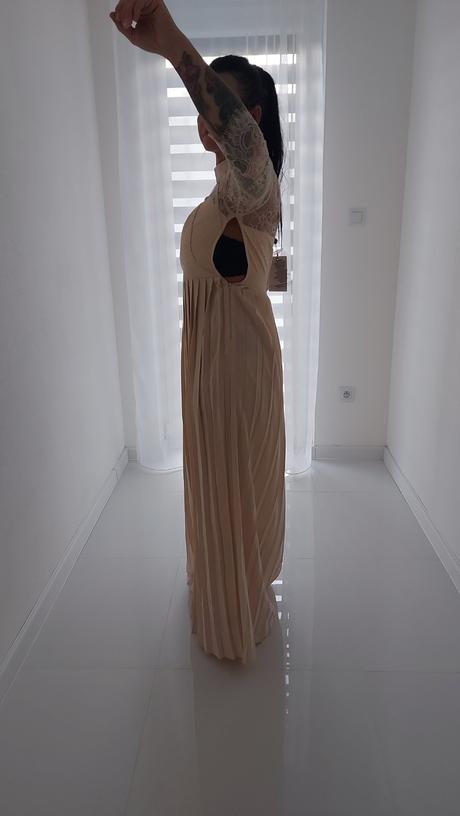 Nadherne damske saty, 38