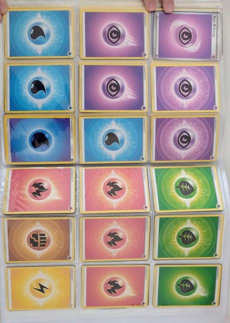 Predám pokémon karty, 