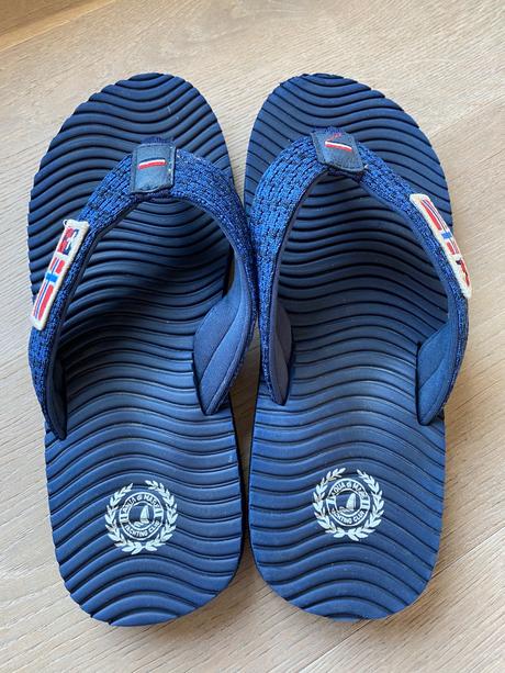 Šľapky kupované v chorvátsku, 39