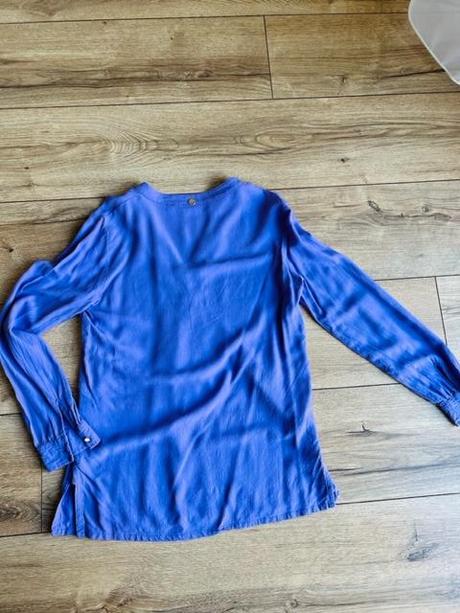 Volnejšia blúzka, s