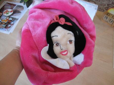 Dievčenský rupsak so snehulienkou, 