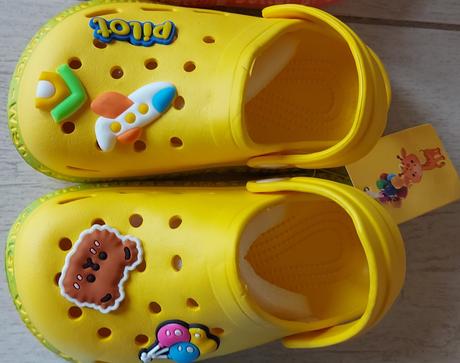 Úplne nové šľapky pre deti č. 26 a č. 28, 26 / 28