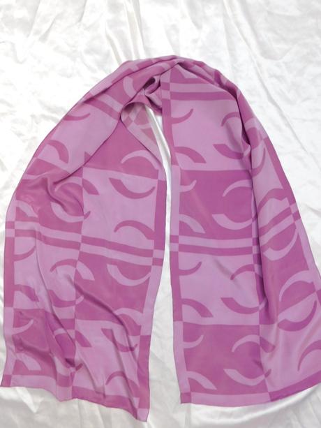 Kvalitny hodvabny šal, l