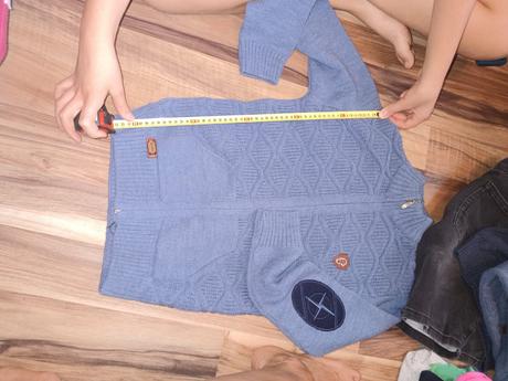 Chlapci.sveter skoro nový s poštovným obyc., 164