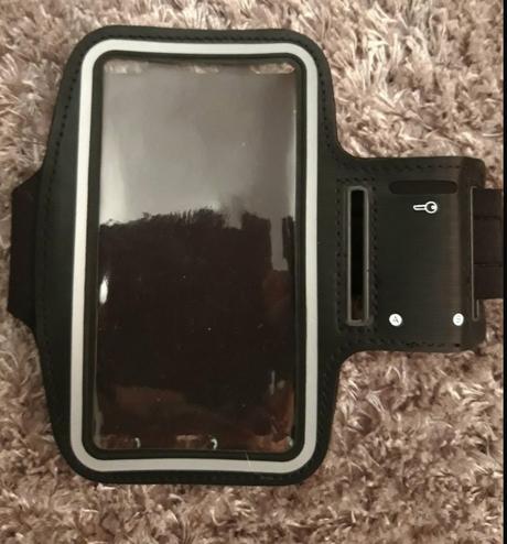 Univerzálne športove puzdro na rameno,