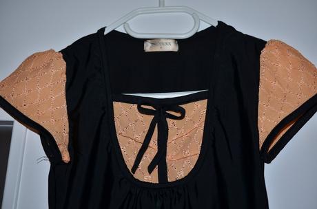 261 - elastické tričko, s