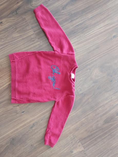 Červený svetrik, 116