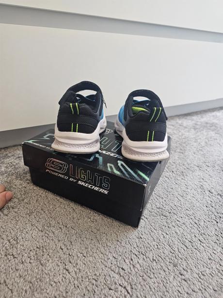 Skechers svietiace botasky, skechers,23